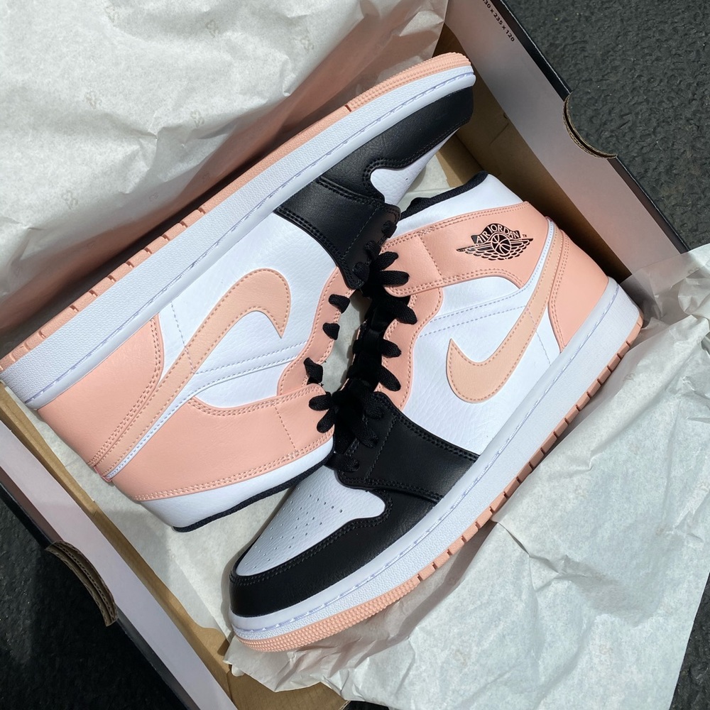 Air Jordan 1 Mid Crimson Tint Toe